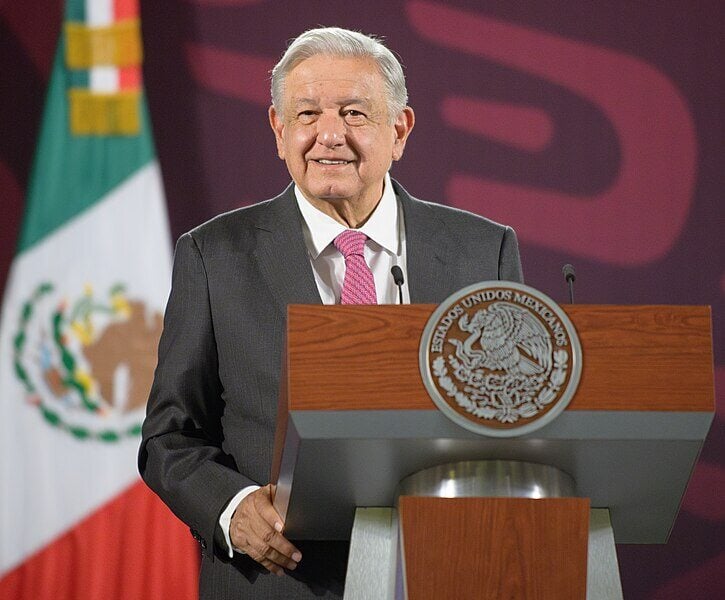 Andrés_Manuel_López_Obrador_durante_conferencia_mañanera