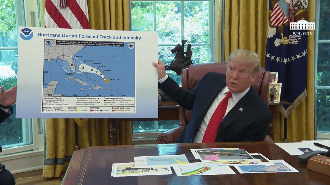 Trump_holding_altered_Dorian_forecast_map